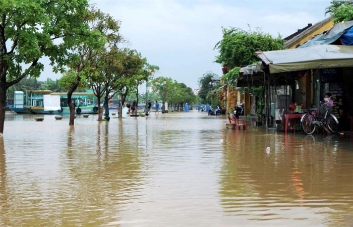 Mơ thấy nước ngập mênh mông 